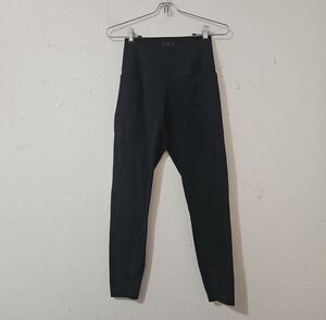 LNDR Lightspeed 7/8 Legging Size Small Women Midnight Blue